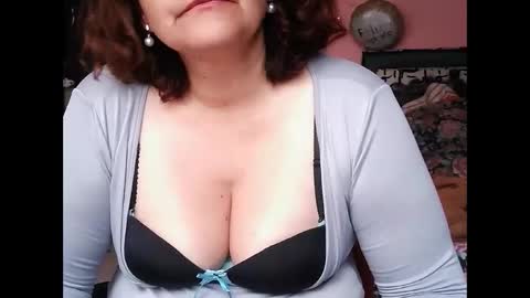 Snapshot of biancasteel chatting on 04/30/26, 05:30 biancasteel online show from 04/30/26, 05:30