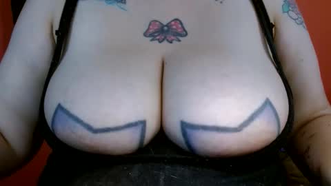 Snapshot of bianka_star_ chatting on 01/11/26, 02:33 bianca online show from 01/11/26, 02:33