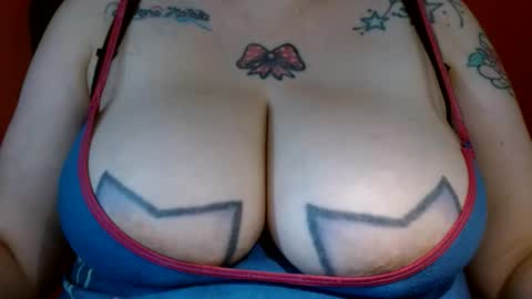 Snapshot of bianka_star_ chatting on 03/06/26, 02:13 bianca online show from 03/06/26, 02:13