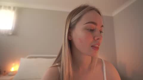 Snapshot of bibi_it_is chatting on 11/09/25, 02:21 Bibi online show from 11/09/25, 02:21