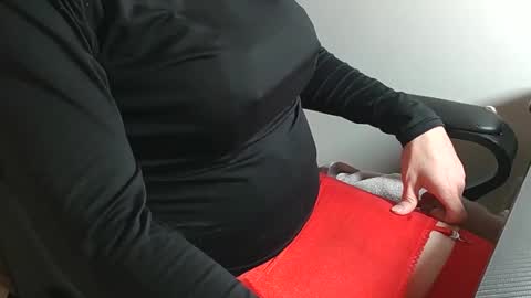 BiCDRachel online show from 11/18/25, 02:43