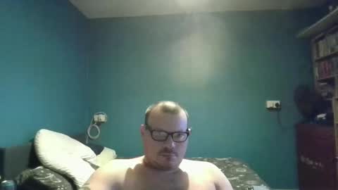 Snapshot of bidan1986 chatting on 01/06/25, 06:20 bigdan1986 online show from 01/06/25, 06:20