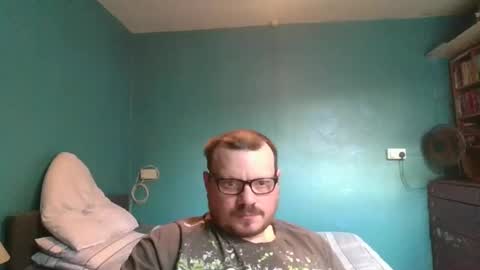 Snapshot of bidan1986 chatting on 02/06/25, 09:00 bigdan1986 online show from 02/06/25, 09:00