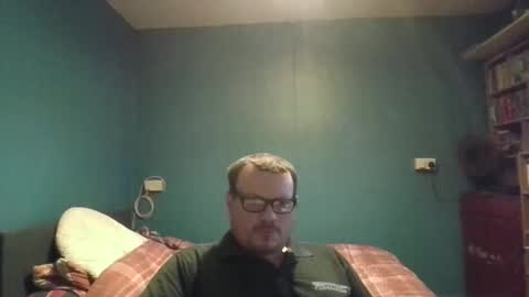 Snapshot of bidan1986 chatting on 02/26/25, 05:28 bigdan1986 online show from 02/26/25, 05:28