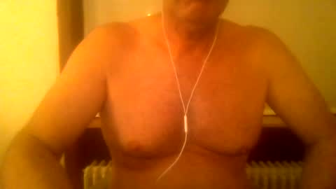 Snapshot of bieben1985 chatting on 08/09/26, 08:14 Ben online show from 08/09/26, 08:14