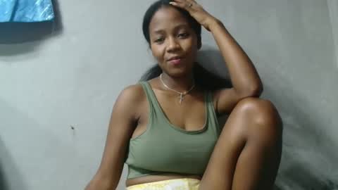 bienvenue987832 online show from 05/05/26, 03:09