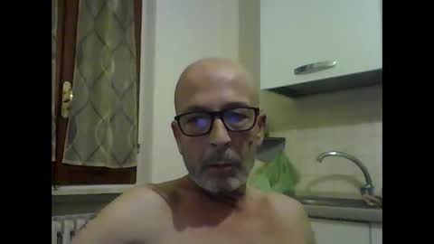 Snapshot of big23italy chatting on 05/31/26, 07:04 big23italy online show from 05/31/26, 07:04