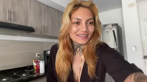 Snapshot of big__pussy69 chatting on 01/18/26, 04:55 big__pussy69 online show from 01/18/26, 04:55