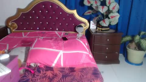 Snapshot of big_boobshot chatting on 01/31/25, 09:48 Marcela online show from 01/31/25, 09:48