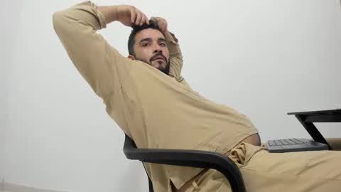 Tommy online show from 09/24/25, 02:37