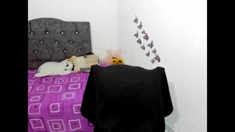 emilia online show from 03/08/26, 12:41