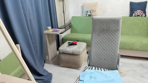 Snapshot of big_mam chatting on 11/05/25, 02:44 mom online show from 11/05/25, 02:44