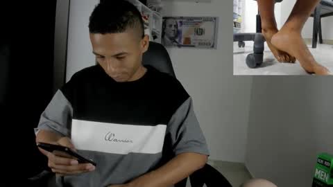 Snapshot of big_master420 chatting on 12/14/25, 06:12 big_master420 online show from 12/14/25, 06:12