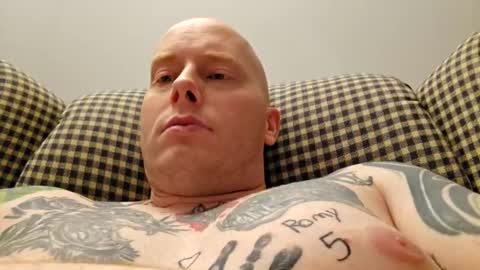 Snapshot of big_mat1988 chatting on 02/08/25, 02:15 big_mat1988 online show from 02/08/25, 02:15