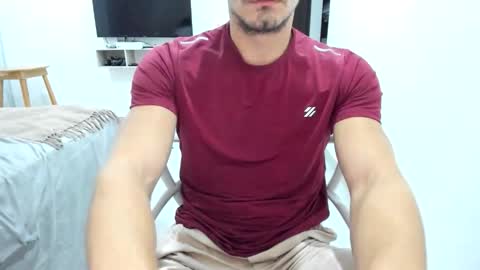 Snapshot of big_white_dick7 chatting on 12/01/25, 01:10 temporarily free online show from 12/01/25, 01:10