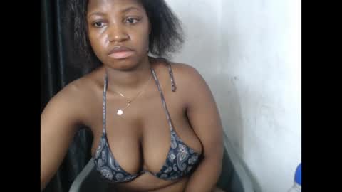 Snapshot of bigassdrip chatting on 04/21/26, 01:42 bigassdrip online show from 04/21/26, 01:42