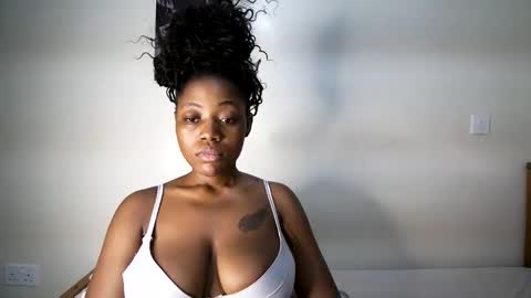 bigassmello_ online show from 05/15/26, 11:45