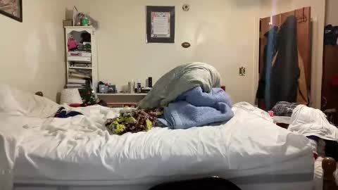 Mr. Muscle Monster online show from 11/18/25, 01:00