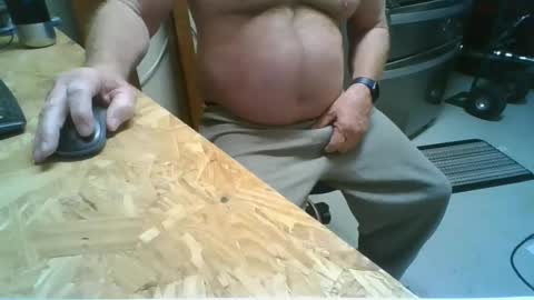 Snapshot of bigballls59 chatting on 01/05/25, 01:15 bigballls59 online show from 01/05/25, 01:15