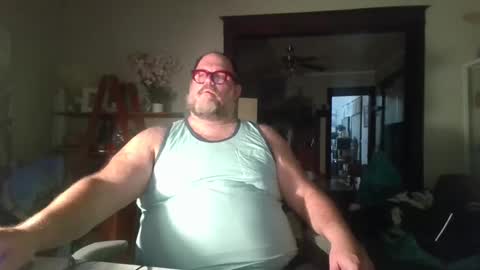 Snapshot of bigbearlittlebear2 chatting on 11/16/25, 06:19 Bear Woods online show from 11/16/25, 06:19