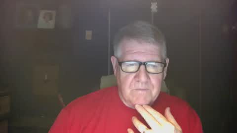 Snapshot of bigbeerdrinker1 chatting on 01/02/25, 12:55 bigbeerdrinker online show from 01/02/25, 12:55