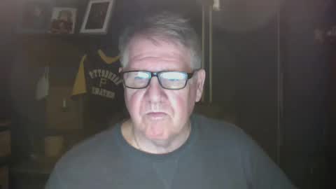 Snapshot of bigbeerdrinker1 chatting on 02/16/25, 09:59 bigbeerdrinker online show from 02/16/25, 09:59