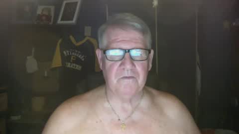 Snapshot of bigbeerdrinker1 chatting on 03/11/25, 01:59 bigbeerdrinker online show from 03/11/25, 01:59