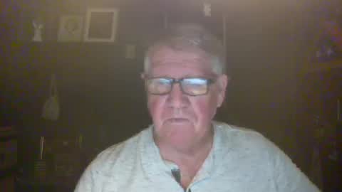 Snapshot of bigbeerdrinker1 chatting on 11/19/25, 07:19 bigbeerdrinker online show from 11/19/25, 07:19