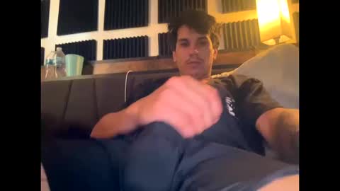 Snapshot of bigben281330 chatting on 10/10/25, 04:28 bigben281330 online show from 10/10/25, 04:28