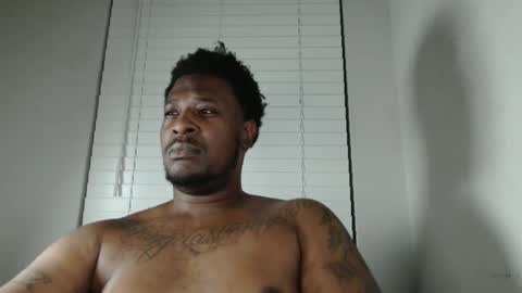 Snapshot of bigblack004 chatting on 02/24/25, 02:08 bigblack004 online show from 02/24/25, 02:08