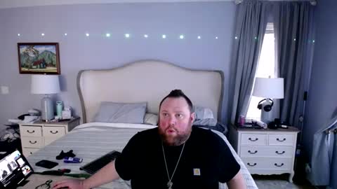 Snapshot of bigboi1o11 chatting on 03/10/25, 01:54 Bigboi1o11 online show from 03/10/25, 01:54