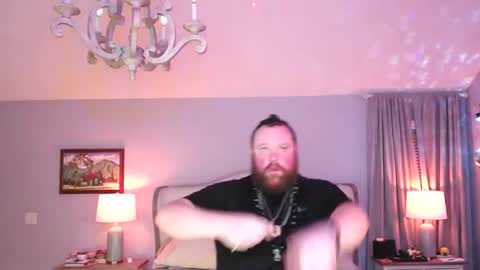 Snapshot of bigboi1o11 chatting on 09/27/25, 07:24 Bigboi1o11 online show from 09/27/25, 07:24