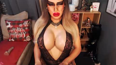 Loraine Cruz online show from 02/16/25, 03:38