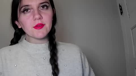 Isabella online show from 01/30/25, 08:01