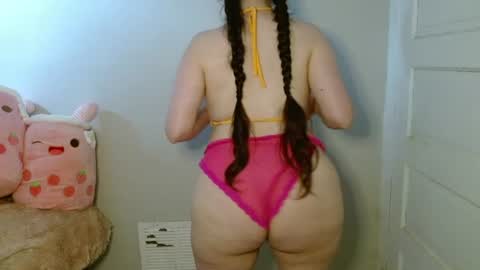 Isabella online show from 07/07/26, 06:34