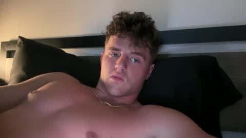 Snapshot of bigbootyburger1 chatting on 03/26/26, 08:03 bigbootyburger1 online show from 03/26/26, 08:03