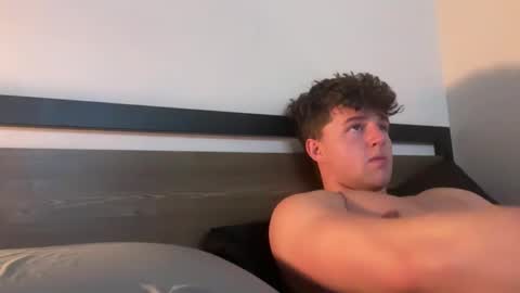 Snapshot of bigbootyburger1 chatting on 04/15/26, 06:59 bigbootyburger1 online show from 04/15/26, 06:59