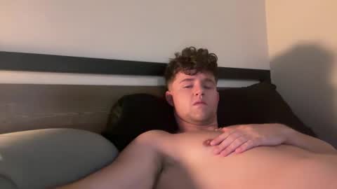 Snapshot of bigbootyburger1 chatting on 04/25/26, 05:10 bigbootyburger1 online show from 04/25/26, 05:10