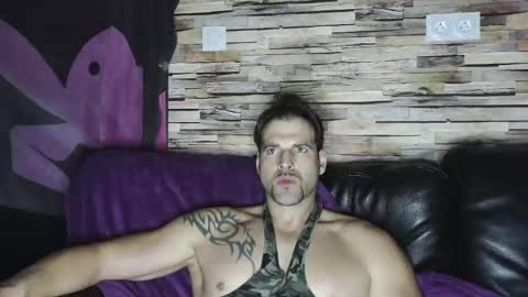 Snapshot of bigboyband chatting on 01/03/25, 07:07 Bigboyband online show from 01/03/25, 07:07