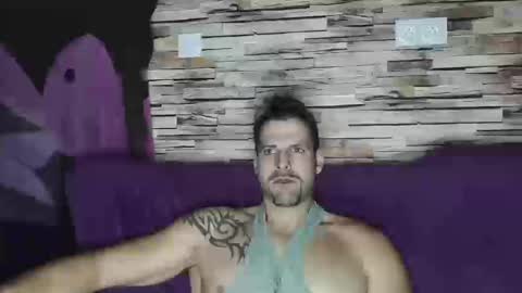 Snapshot of bigboyband chatting on 01/24/25, 08:22 Bigboyband online show from 01/24/25, 08:22