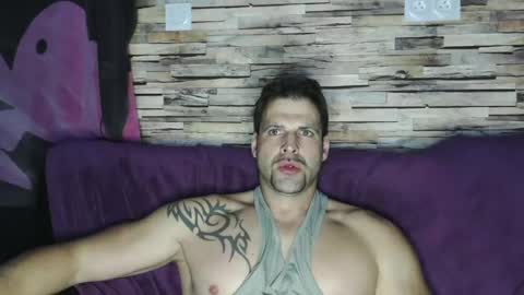 Snapshot of bigboyband chatting on 02/12/25, 07:35 Bigboyband online show from 02/12/25, 07:35