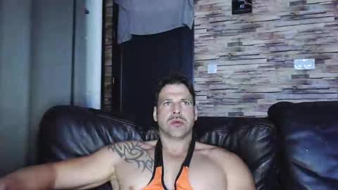 Snapshot of bigboyband chatting on 10/16/25, 06:25 Bigboyband online show from 10/16/25, 06:25