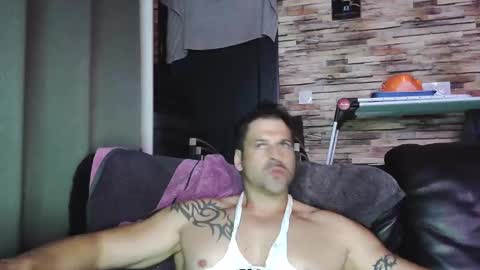 Snapshot of bigboyband chatting on 11/15/25, 04:47 Bigboyband online show from 11/15/25, 04:47