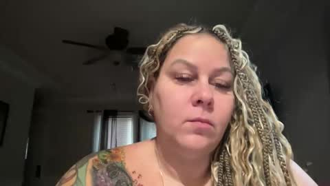 Snapshot of bigbreastsabrina chatting on 03/25/26, 12:22 BIG BREAST SABRINA online show from 03/25/26, 12:22
