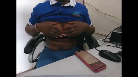 bigbumboobs98 online show from 09/26/25, 08:40