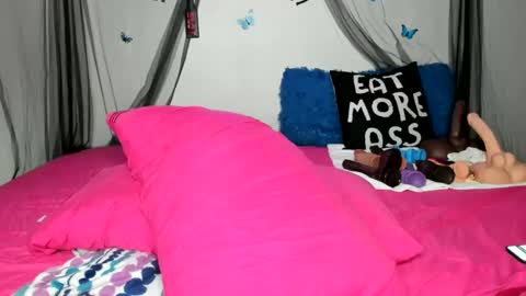 bigbuttsarena online show from 12/30/24, 05:55