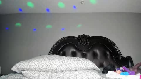 bigbuttsarena online show from 12/16/25, 05:29