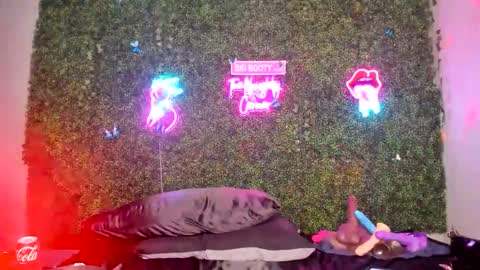 Snapshot of bigbuttsarena chatting on 03/26/26, 07:41 bigbuttsarena online show from 03/26/26, 07:41