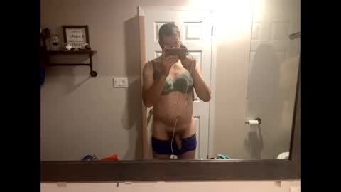 Snapshot of bigcam3cummins chatting on 12/21/24, 04:09 bigcam3cummins online show from 12/21/24, 04:09