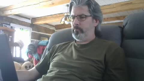 Snapshot of bigcap27 chatting on 01/31/25, 05:32 bigcap27 online show from 01/31/25, 05:32